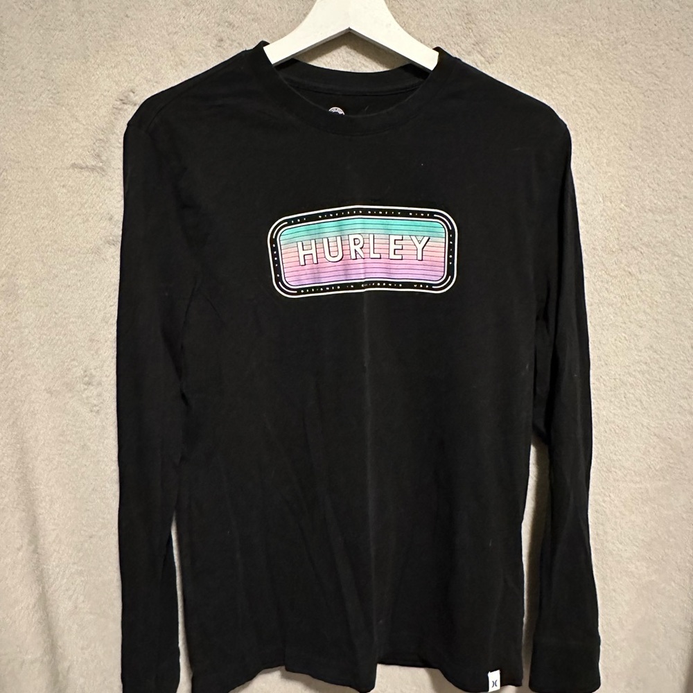 Hurley shirt with ombré colored logo
